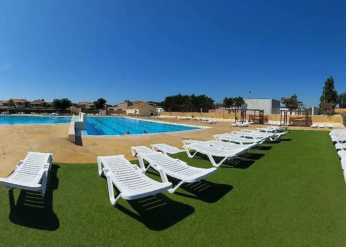 Vakantiehuis Maison A - Les Tamaris - Porte Du Soleil - Prix Piscine Comprise Portiragnes