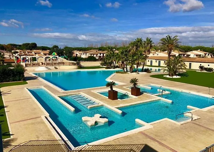 Vakantiehuis Maison A - Les Tamaris - Porte Du Soleil - Prix Piscine Comprise Portiragnes